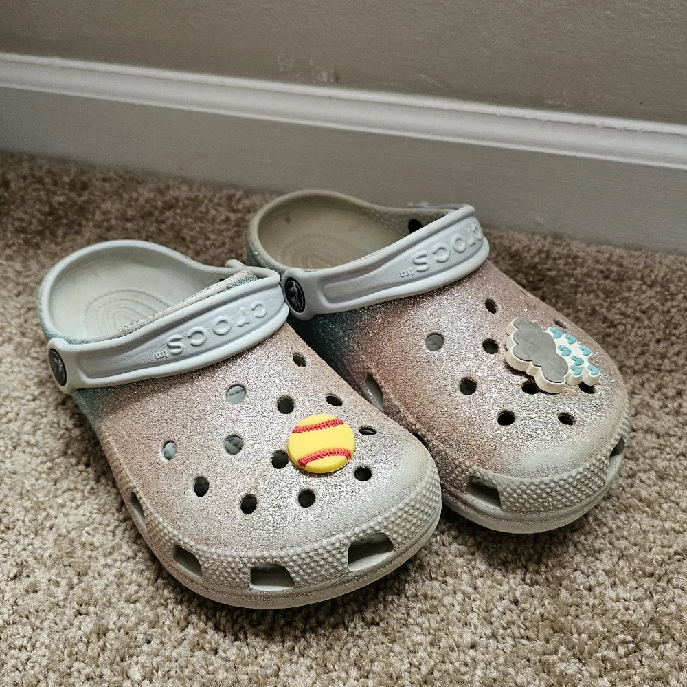 Crocs Kids Glitter Clogs - Silver J-1